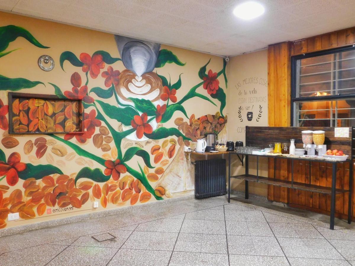 Hostel Arrayan Bariloche Екстериор снимка