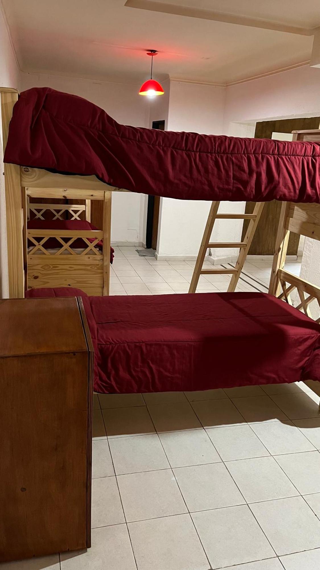 Hostel Arrayan Bariloche Стая снимка