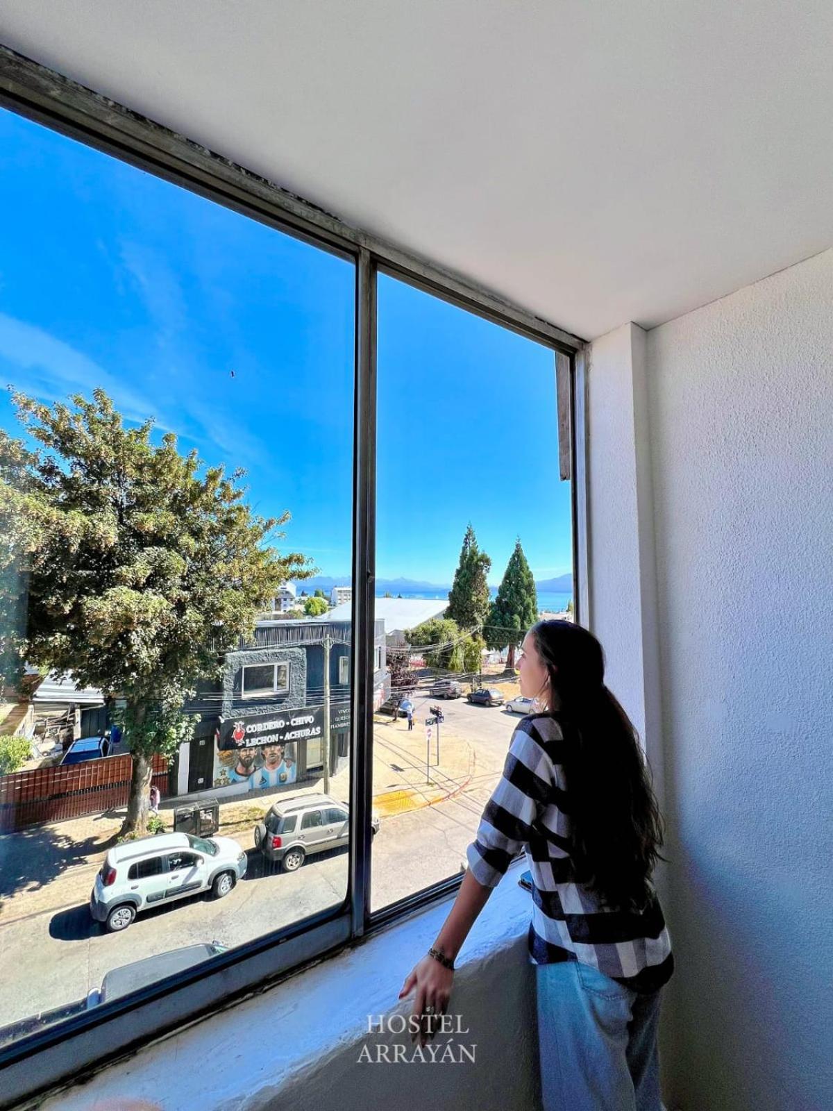 Hostel Arrayan Bariloche Екстериор снимка